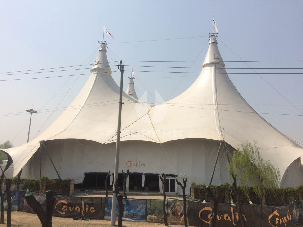 How much does a large circus tent cost